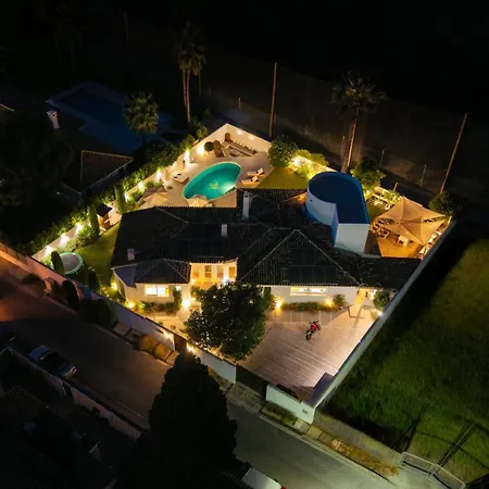 Vacation I Moss, Ibiza-style Villa, Golf-front, Swimming-pool, Biohacking, Sauna, Fire-pit Lounge, 7min From Puerto Banus Vila