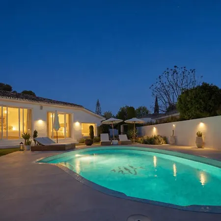 Vacation I Moss, Ibiza-style Villa, Golf-front, Swimming-pool, Biohacking, Sauna, Fire-pit Lounge, 7min From Puerto Banus Marbella
