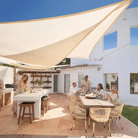 Vacation I Moss, Ibiza-style Villa, Golf-front, Swimming-pool, Biohacking, Sauna, Fire-pit Lounge, 7min From Puerto Banus Marbella